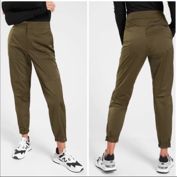 Athleta Pants - ATHLETA Radiant Jogger Pants in Green Size 12